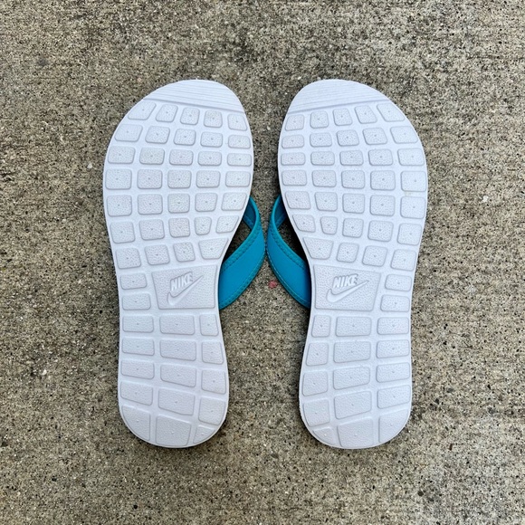 WMNS NIKE ULTRA CELSO THONG LIGHT BLUES OCEANS FLIPS FLOPS - Picture 5 of 12